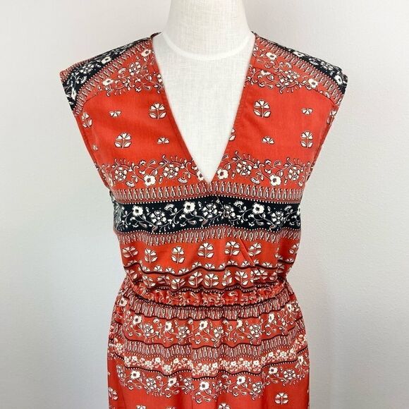 Cupcakes & Cashmere Stacie Wrap Dress - Picture 3 of 6